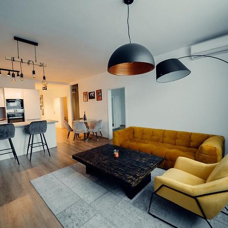 Tiffany Apartment Hotel ブラチスラヴァ エクステリア 写真