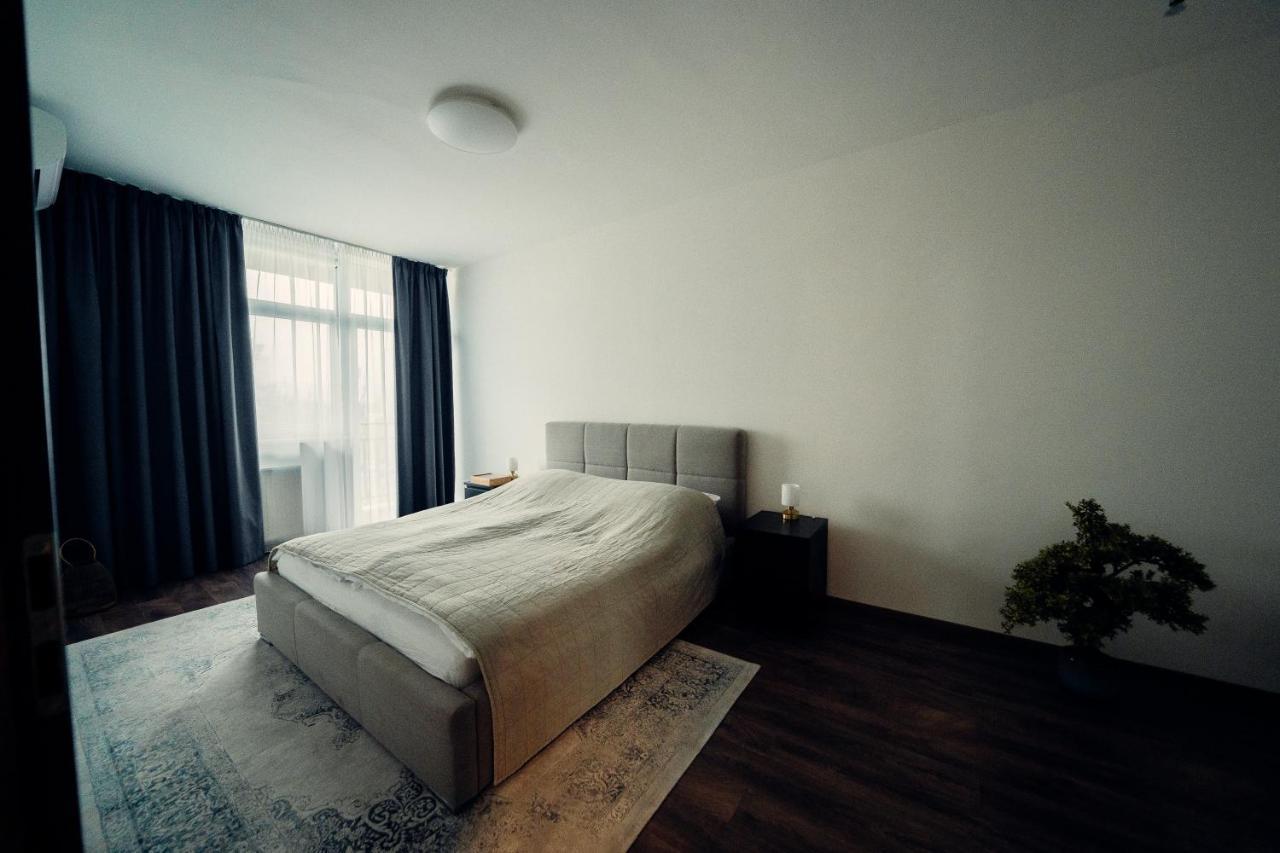 Tiffany Apartment Hotel ブラチスラヴァ エクステリア 写真
