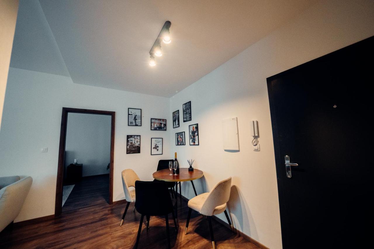 Tiffany Apartment Hotel ブラチスラヴァ エクステリア 写真